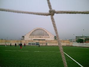 ORAN 04 2007 29 LE STADE DE CHOUPOT ET LES HALLES